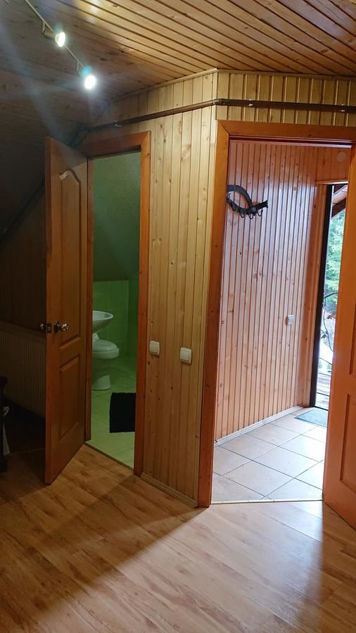 Отель Любе Яблоница